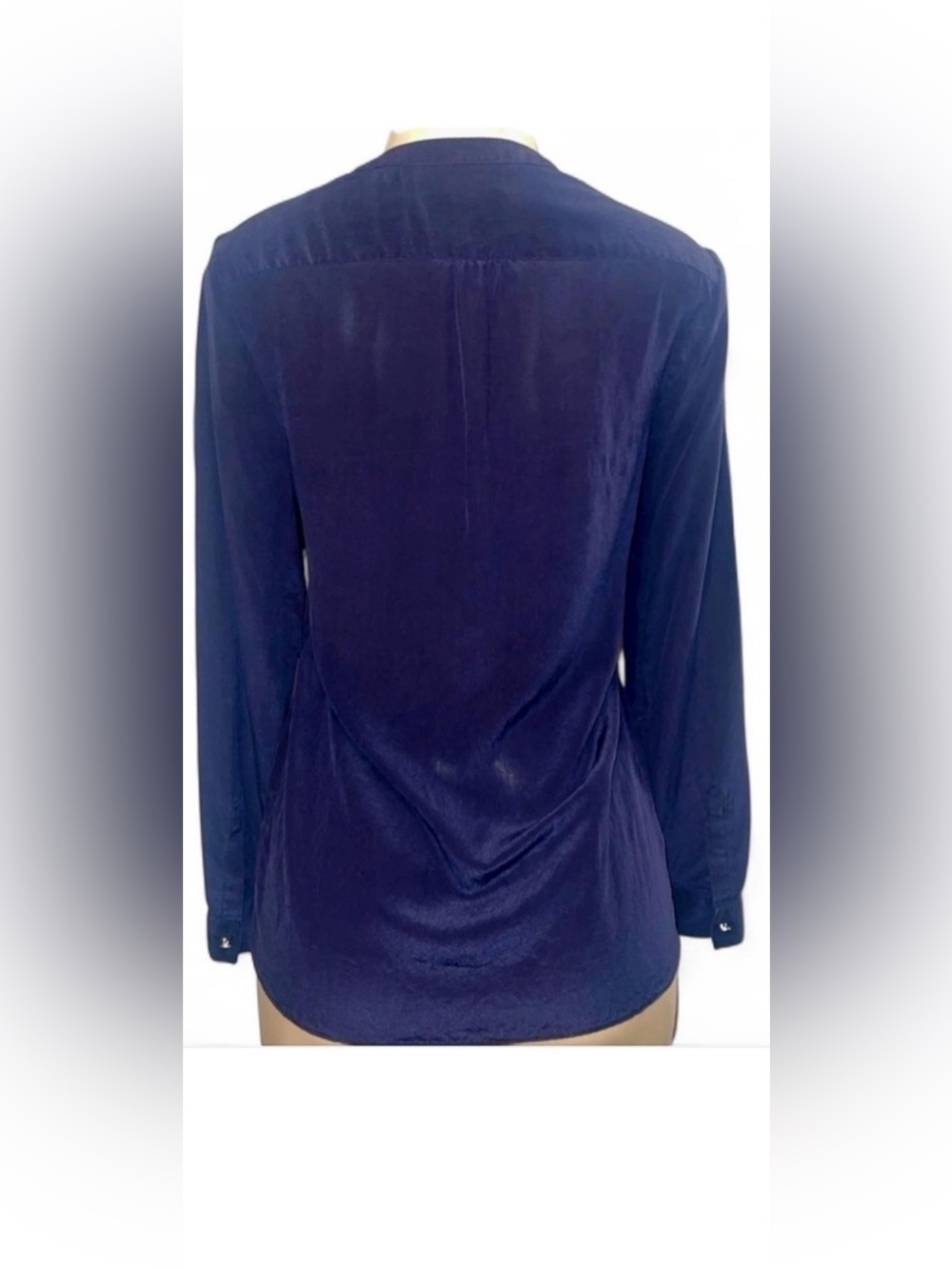 Banana Republic 100% Silk Navy Blue Henley Blouse Long Sleeve Top Size Small - Picture 3 of 8